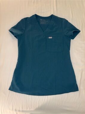 FIGS Caribbean Blue Catarina Scrub Top— Size XXS